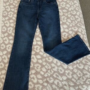 Levi’s 725 High Rise Bootcut